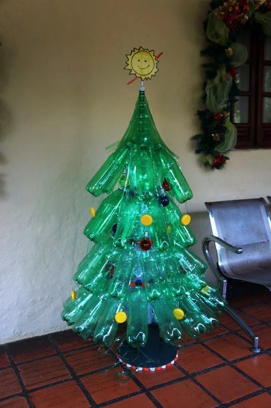 Arbol de Navidad PET | REUSA MAS, DESECHA MENOS