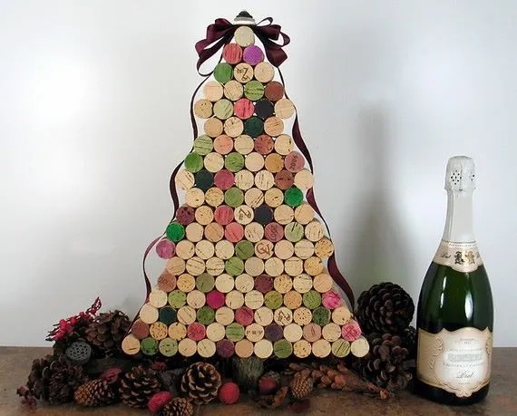 Arboles de Navidad hechos con CORCHO - Curiosas IDEAS Arboles de Navidad hechos con CORCHO - Curiosas IDEAS