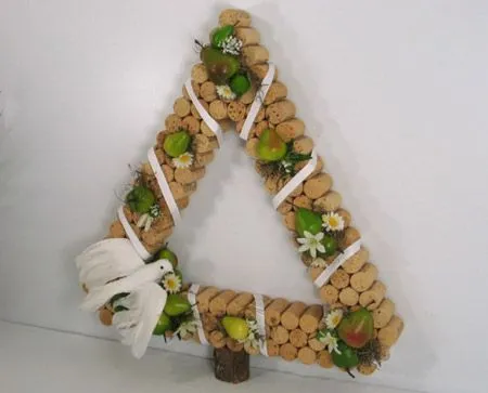 Arboles de Navidad hechos con CORCHO - Curiosas IDEAS Arboles de Navidad hechos con CORCHO - Curiosas IDEAS