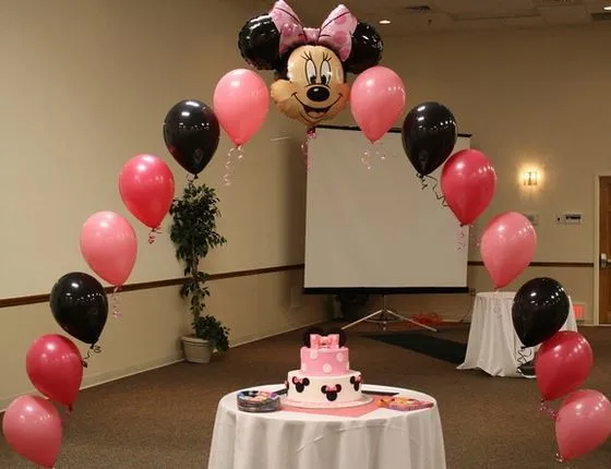 Cómo hacer un arco de globos - BlogHogar.com