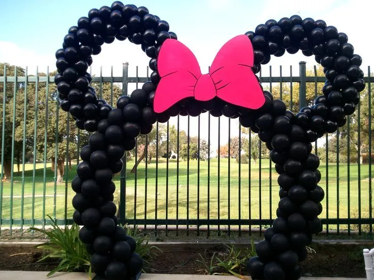 arco de globos | Minnie Mouse ideas | Pinterest