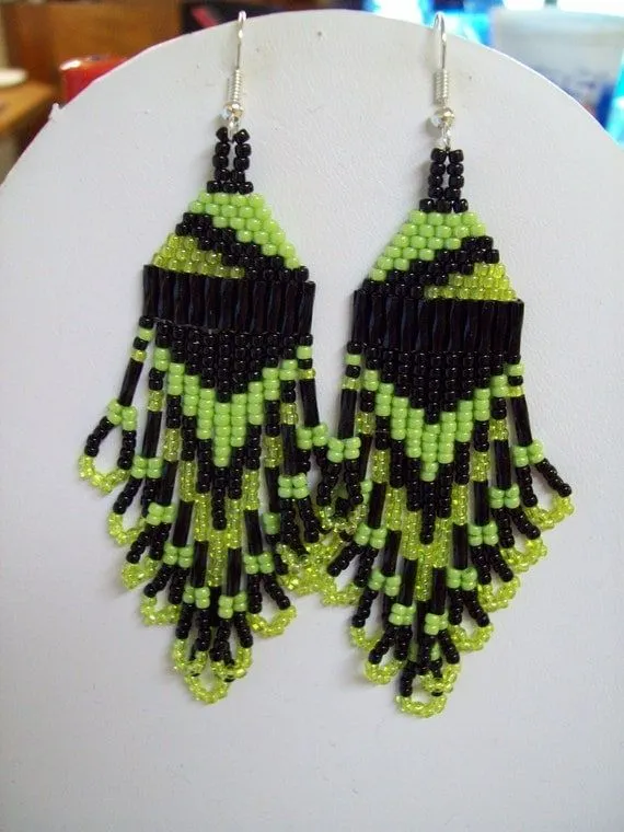 Como hacer aretes de mostacillas - Imagui