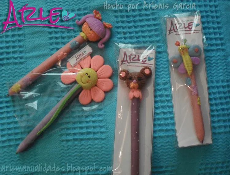 Arle Manualidades: Bolígrafos decorados con Masa Flexible Arle Manualidades: Bolígrafos decorados con Masa Flexible