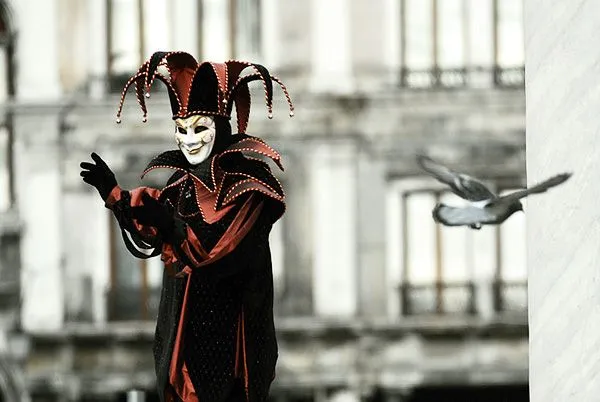 Galería Ambulatoria: Arlequín-Arlecchino-Harlequin | Clauzzen (