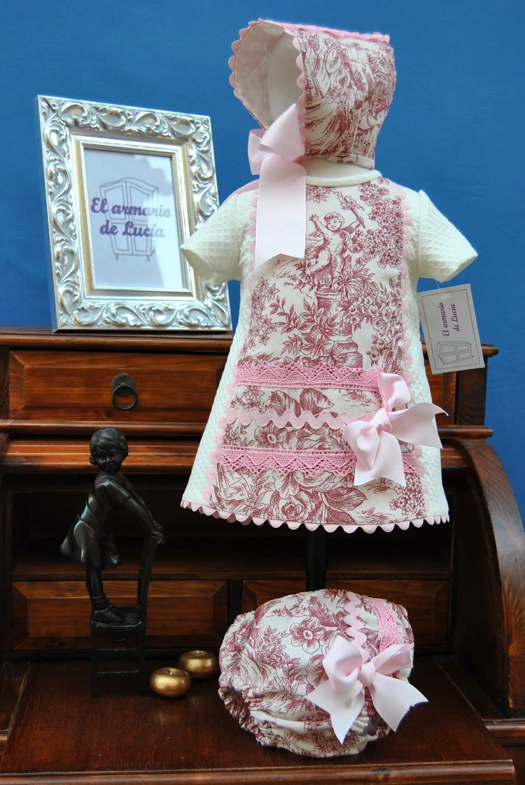 El armario de Lucía: VESTIDO DE PIQUÉ PARA MI NIÑA. El armario de Lucía: VESTIDO DE PIQUÉ PARA MI NIÑA.