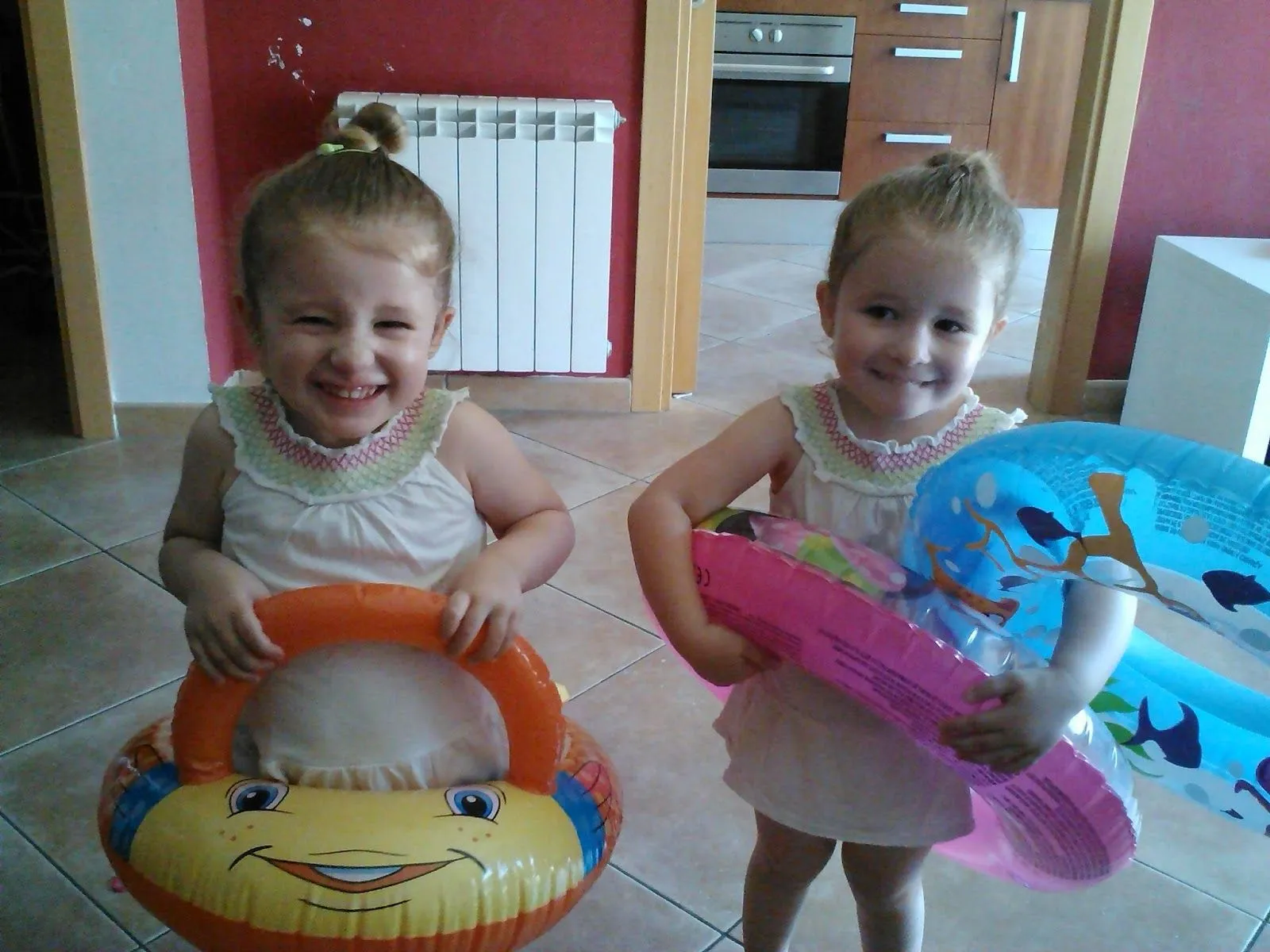 El armario de mis princesas: Miercoles Mudo: Bienvenida piscina El armario de mis princesas: Miercoles Mudo: Bienvenida piscina