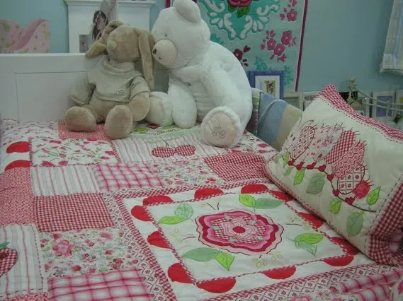 Arquitetura Ene: COLCHAS DE PATCHWORK OU QUILT Arquitetura Ene: COLCHAS DE PATCHWORK OU QUILT