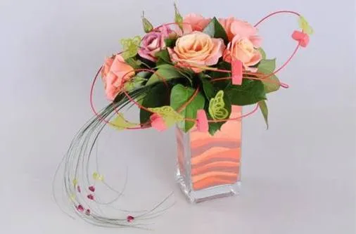 Cómo hacer un arreglo floral con arenas de colores ~ Mimundomanual Cómo hacer un arreglo floral con arenas de colores ~ Mimundomanual