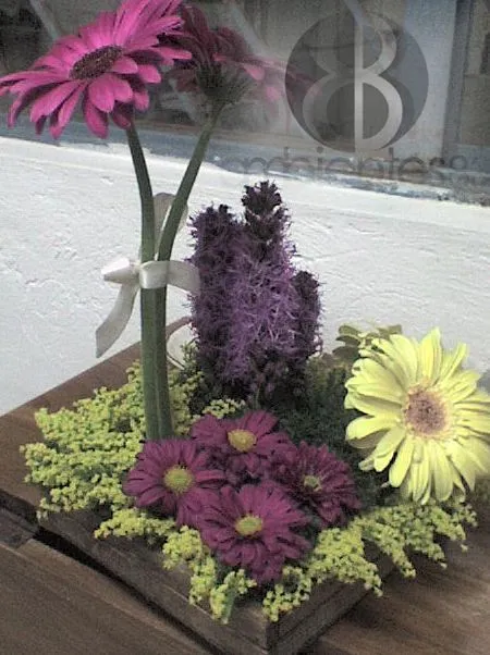ARREGLO FLORAL A BASE DE GERBERAS www.facebook.com/ambientes83 ... ARREGLO FLORAL A BASE DE GERBERAS www.facebook.com/ambientes83 ...