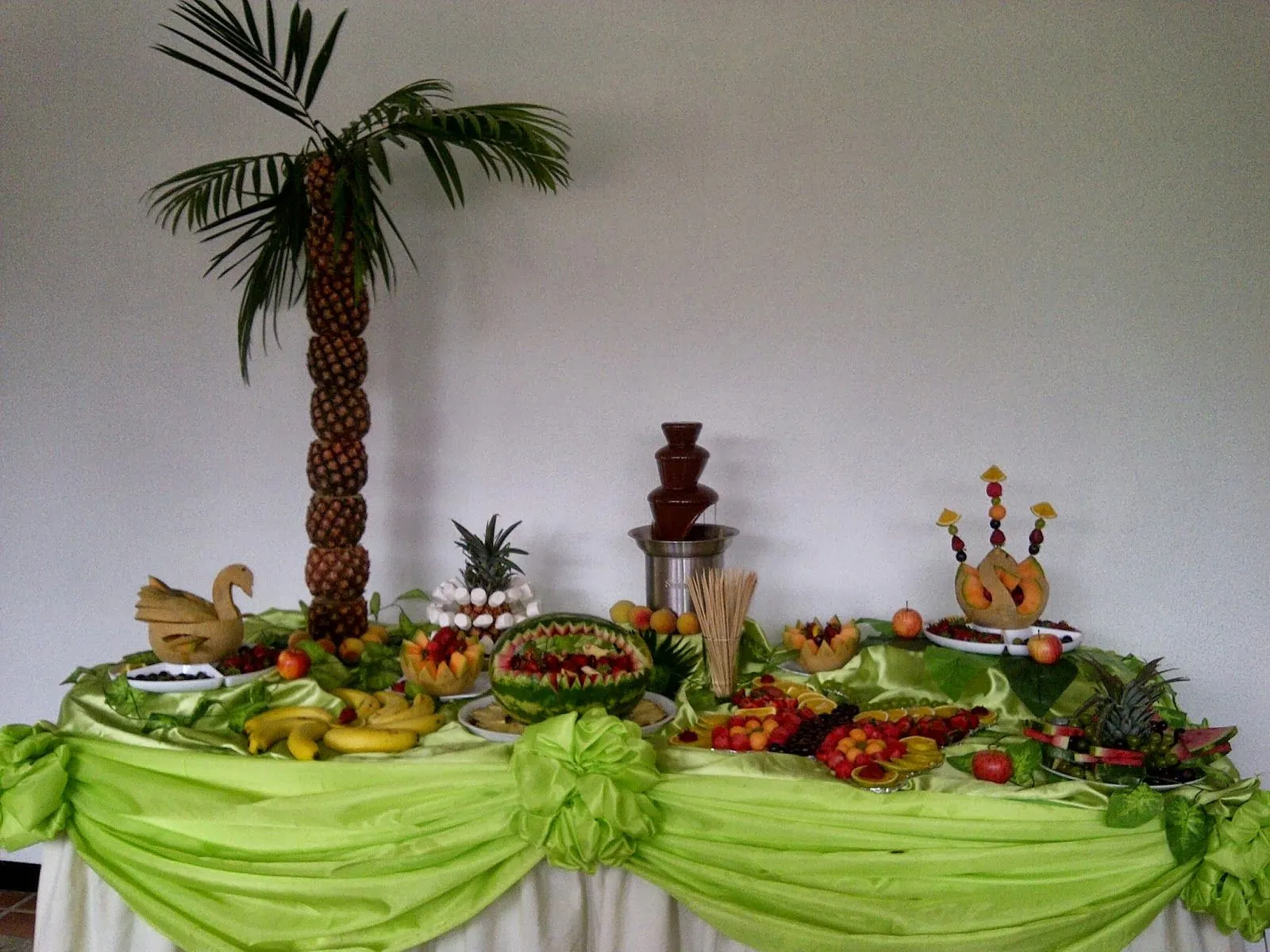 Tu Arreglo Frutal...arte con sabor!: Mesas decoradas con frutas ... Tu Arreglo Frutal...arte con sabor!: Mesas decoradas con frutas ...