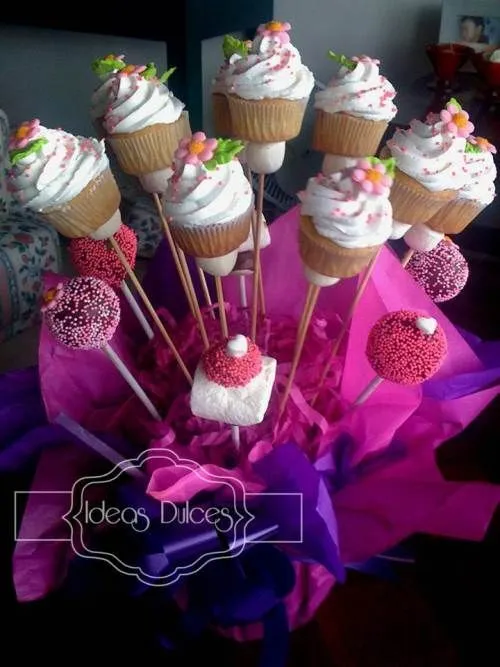 Arreglo de Mini-cupcakes, Cake Pops y Masmelos para el cumpleaños ...