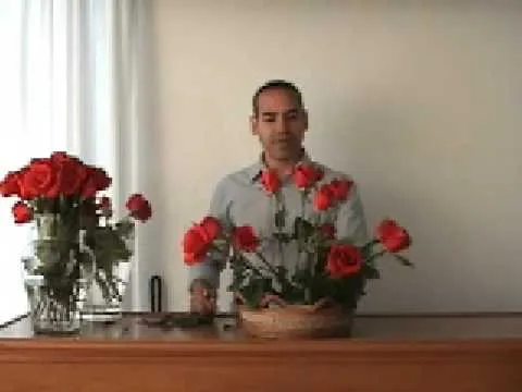 arreglo de rosas - como hacer un bonito arreglo floral - YouTube