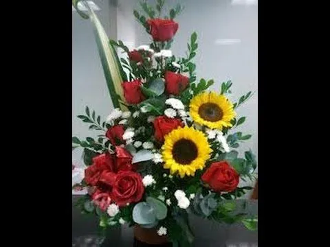 COMO HACER ARREGLOS FLORALES NATURALES - YouTube COMO HACER ARREGLOS FLORALES NATURALES - YouTube