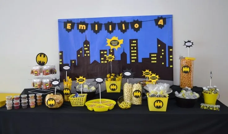 Mesa de dulces y snacks de Batman. | FIESTAS | Pinterest | Mesas ... Mesa de dulces y snacks de Batman. | FIESTAS | Pinterest | Mesas ...