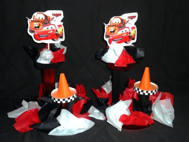 Ideas para hacer invitaciónes de cumpleaños de cars - Imagui