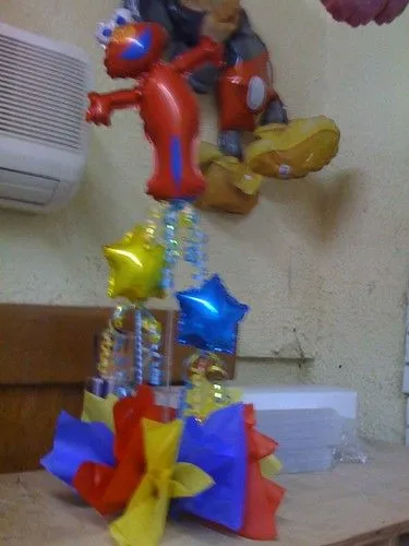Arreglo de mesa con globos de elmo - sesame street | Flickr ... Arreglo de mesa con globos de elmo - sesame street | Flickr ...