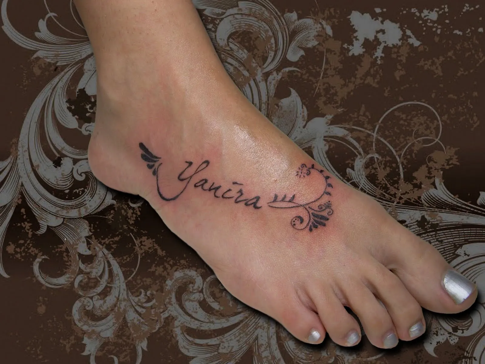 Ars Tattoo: TATUAJE: Nombre de hija en el pié Ars Tattoo: TATUAJE: Nombre de hija en el pié