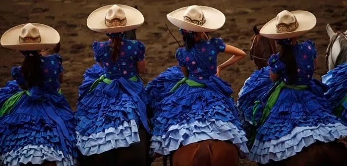 El Arte de la Escaramuza: Cristina Alvarez Tostado Peña - Vestidos ...