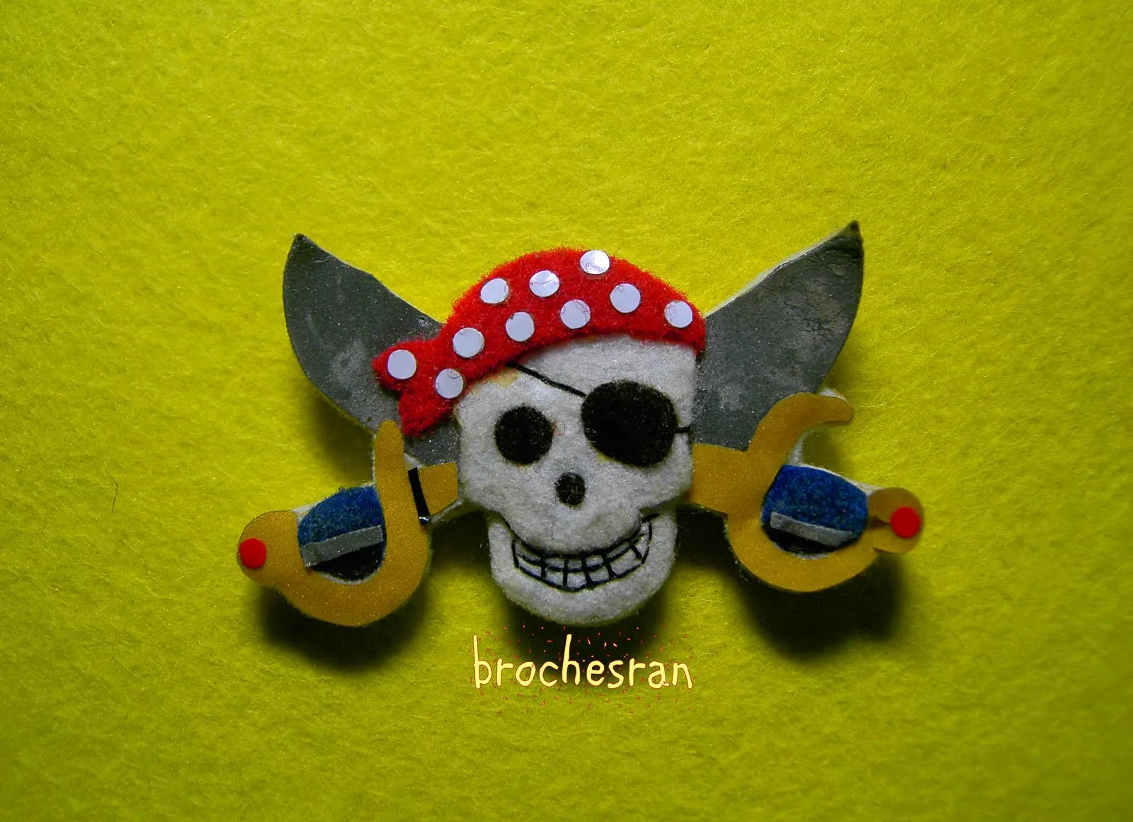 Arte de fieltro: calavera pirata