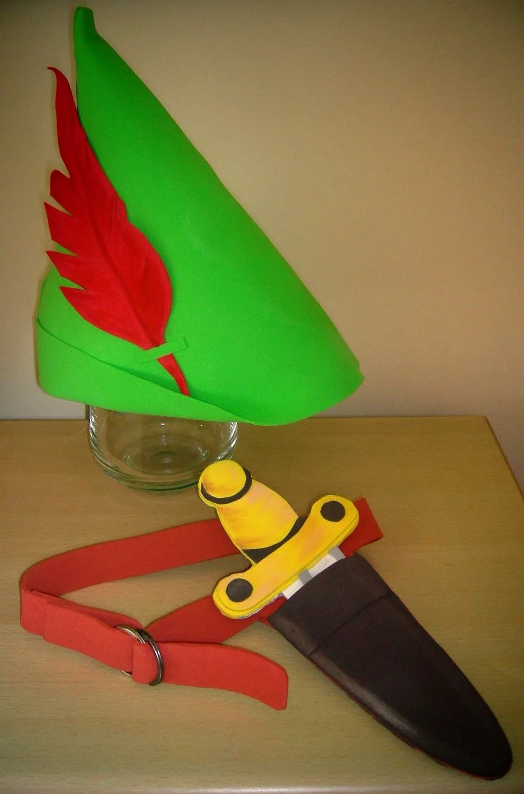 Gorros de goma espuma de peter pan - Imagui Gorros de goma espuma de peter pan - Imagui
