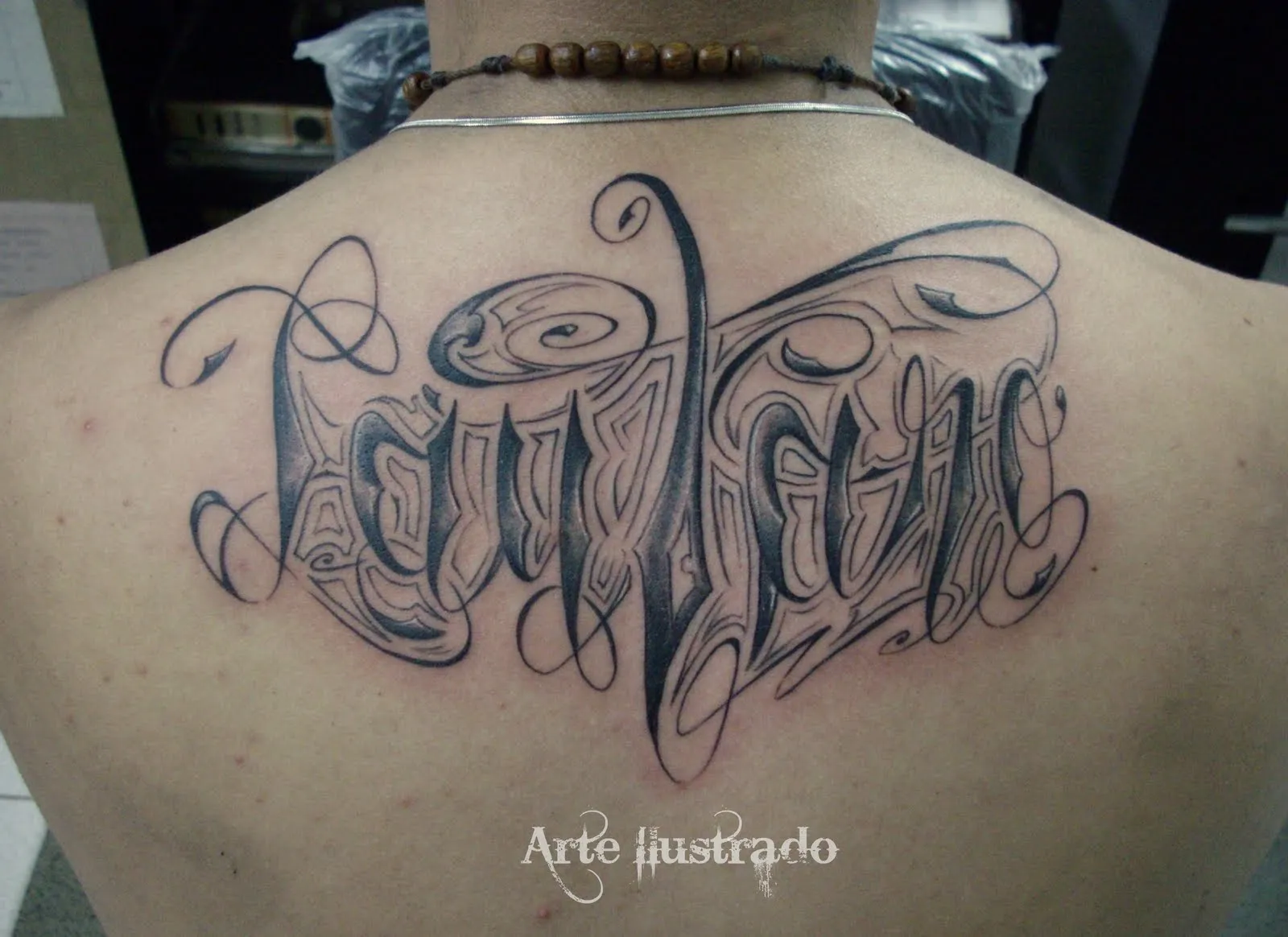 ARTE ILUSTRADO: TATTOO LETRAS