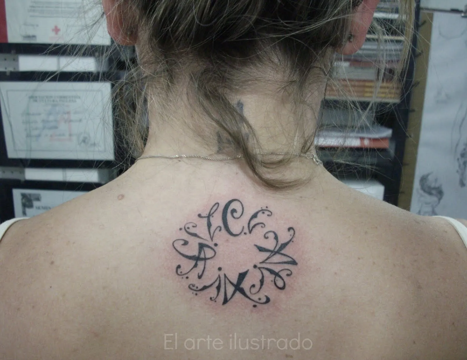EL ARTE ILUSTRADO: TATTOO LETRAS