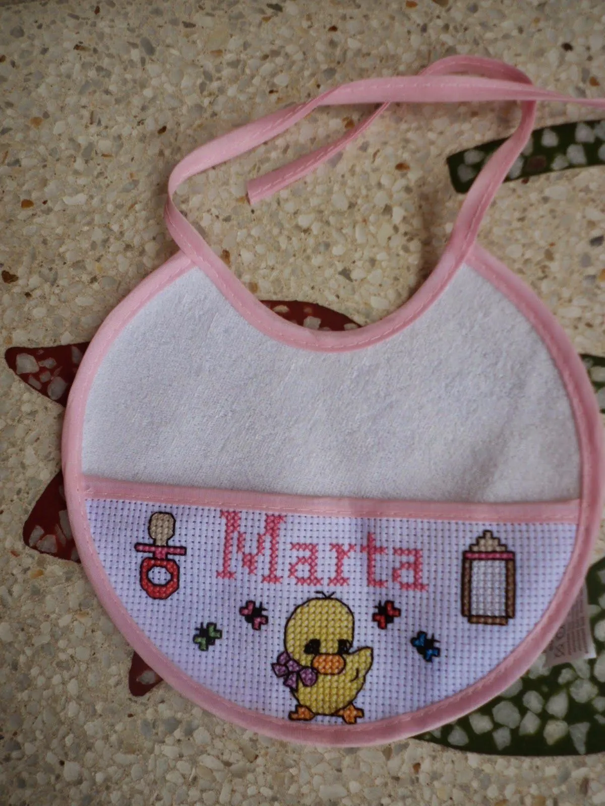 Mi arte hecho a mano!!: Babero con patita, chupete y biberón y el ... Mi arte hecho a mano!!: Babero con patita, chupete y biberón y el ...