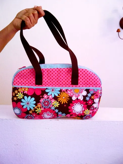 Arte y Manualidades Mimas: Mas bolsos y bolsitos porta celular Arte y Manualidades Mimas: Mas bolsos y bolsitos porta celular