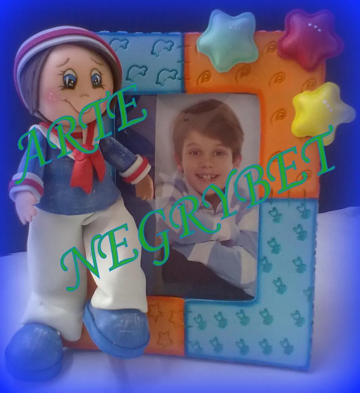 ARTE NEGRYBET: ☻PORTARETRATOS PARA NIÑOS REALIZADOS EN FOMI