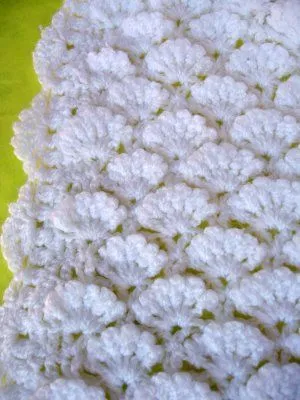 EL ARTE DE TEJER: PAÑOLETA O MANTA BEBE TEJIDA A CROCHET | COBIJAS ...