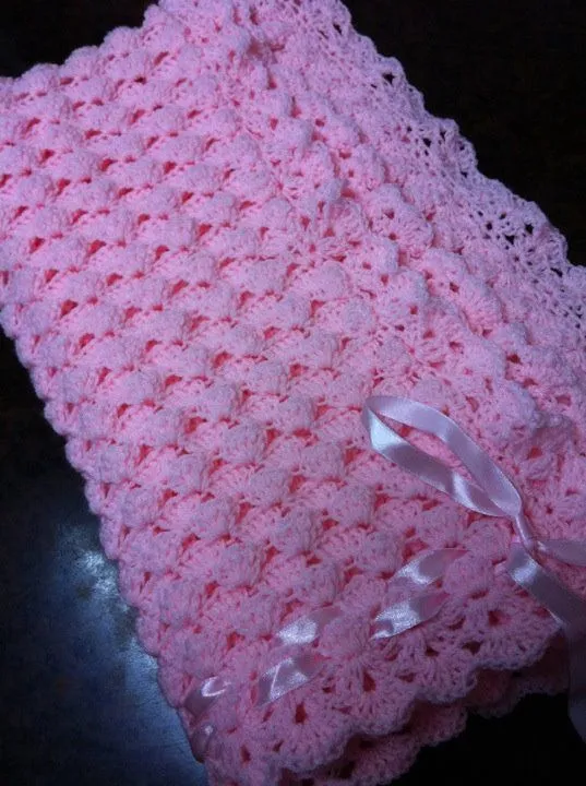 EL ARTE DE TEJER: PAÑOLETA O MANTA BEBE TEJIDA A CROCHET