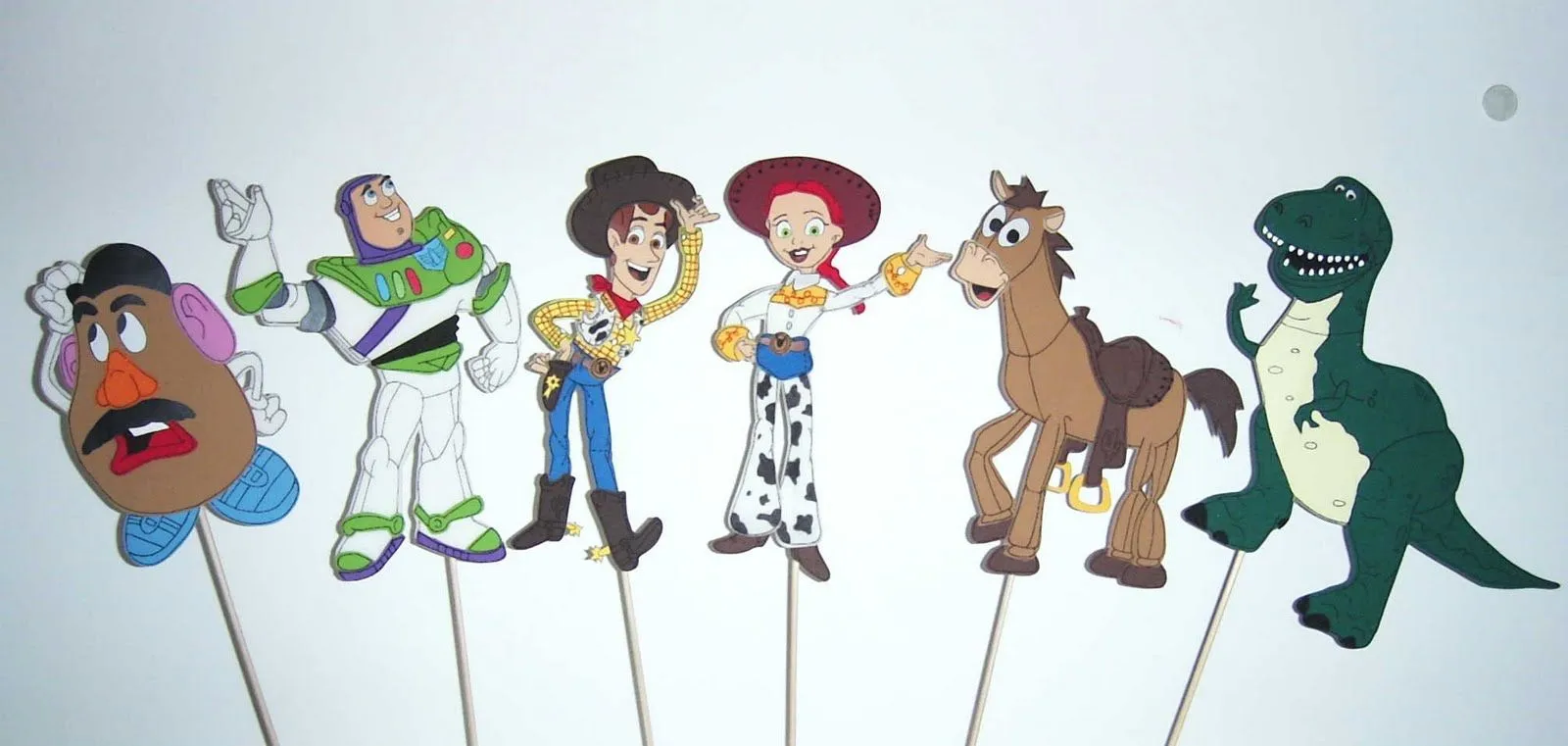 ARTENATOMANO - arte nacido de las manos: toy story centros goma eva ARTENATOMANO - arte nacido de las manos: toy story centros goma eva