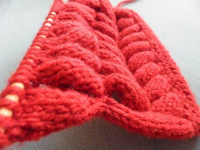 ARTES-ANAS: TRENZA DE ASIA, TEXTURA Y RELIEVE PARA TU BUFANDA ARTES-ANAS: TRENZA DE ASIA, TEXTURA Y RELIEVE PARA TU BUFANDA
