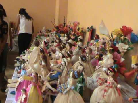 Artesanias con hoja de maiz - Xochiltepec Puebla - YouTube Artesanias con hoja de maiz - Xochiltepec Puebla - YouTube