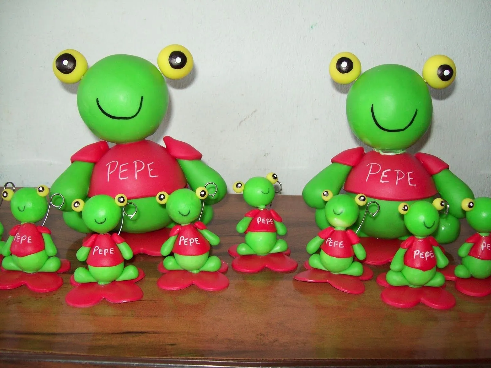 Artesanías en Porcelana fría ChulitaMora: Adorno central y ...