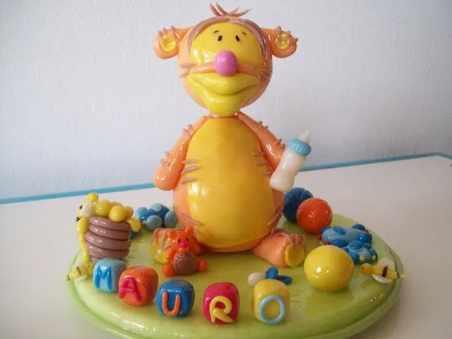 Artesanías en Porcelana fría ChulitaMora: Tigger bebe