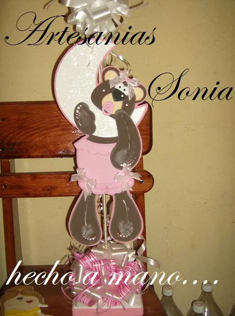 Artesanias Sonia: Centro de mesa para bautizo de niña