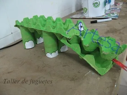 Artesanos Carpinteros: abril 2012