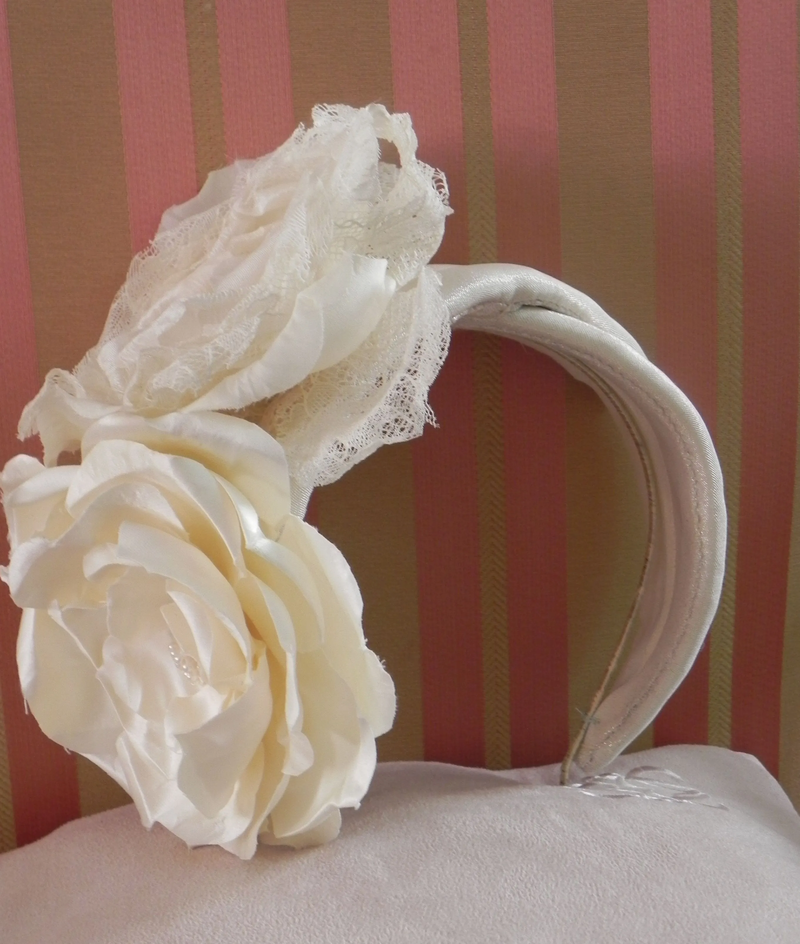 artesanos | Tocados Ángela Dachary