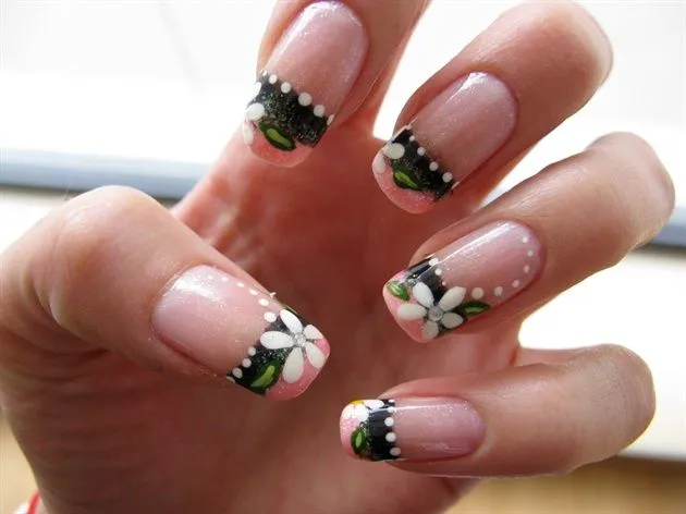 Artinails: Diseños con flores - flowers desings Artinails: Diseños con flores - flowers desings