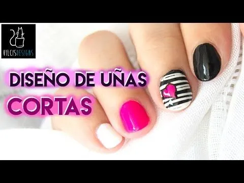 Diseño de uñas cortas blanco y negro corazón neón / Short nail ...