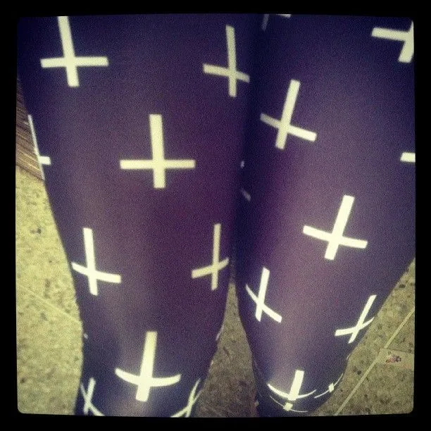 Art.visual — #leggins#cruces#black#white#enventa#envios Art.visual — #leggins#cruces#black#white#enventa#envios