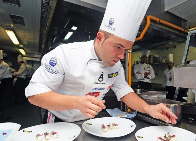 Asier Alcalde, quinto semifinalista del Concurso Cocinero del Año 2014 Asier Alcalde, quinto semifinalista del Concurso Cocinero del Año 2014