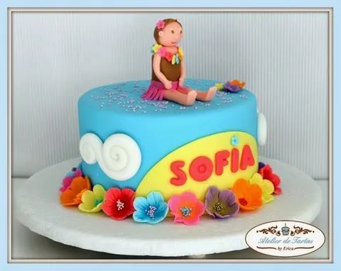 Atelier de Tartas: Tarta Fondant para un Cumple Hawaiano Atelier de Tartas: Tarta Fondant para un Cumple Hawaiano