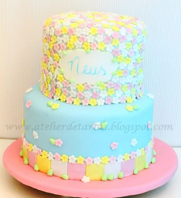 Atelier de Tartas: Tarta Fondant Cumpleaños flores Atelier de Tartas: Tarta Fondant Cumpleaños flores