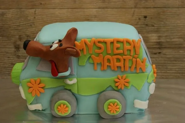 Atrapada....en mi fábrica de azúcar: TARTA FURGONETA SCOOBY DOO