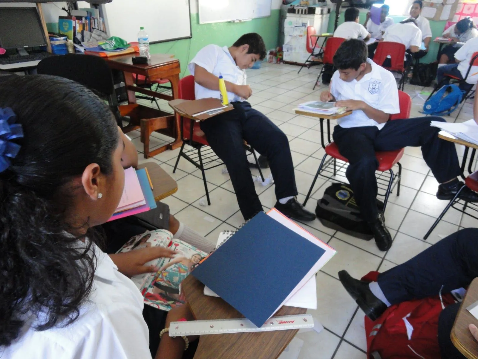 AULA EDUCATIVA "MANUEL CARPIO II": HACER UN ALBUM DE RECUERDOS DE ... AULA EDUCATIVA "MANUEL CARPIO II": HACER UN ALBUM DE RECUERDOS DE ...