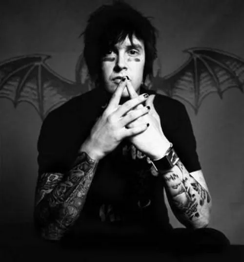Avenged Sevenfold: Curiosidades de James Owen Sullivan - The Rev Avenged Sevenfold: Curiosidades de James Owen Sullivan - The Rev