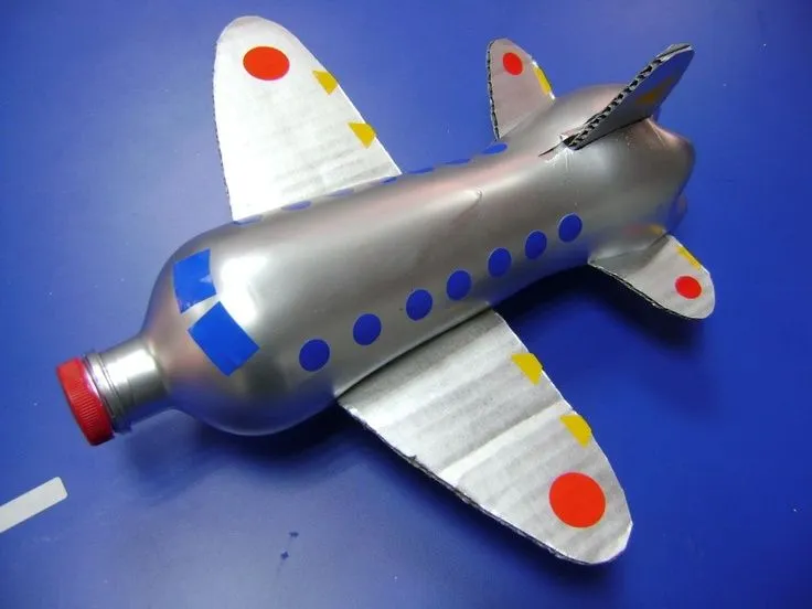 Avión botella refresco | botellas plasticas | Pinterest