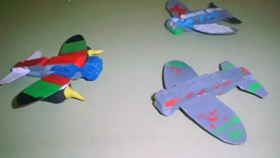 Aviones | Manualidades InfantilesManualidades Infantiles Aviones | Manualidades InfantilesManualidades Infantiles